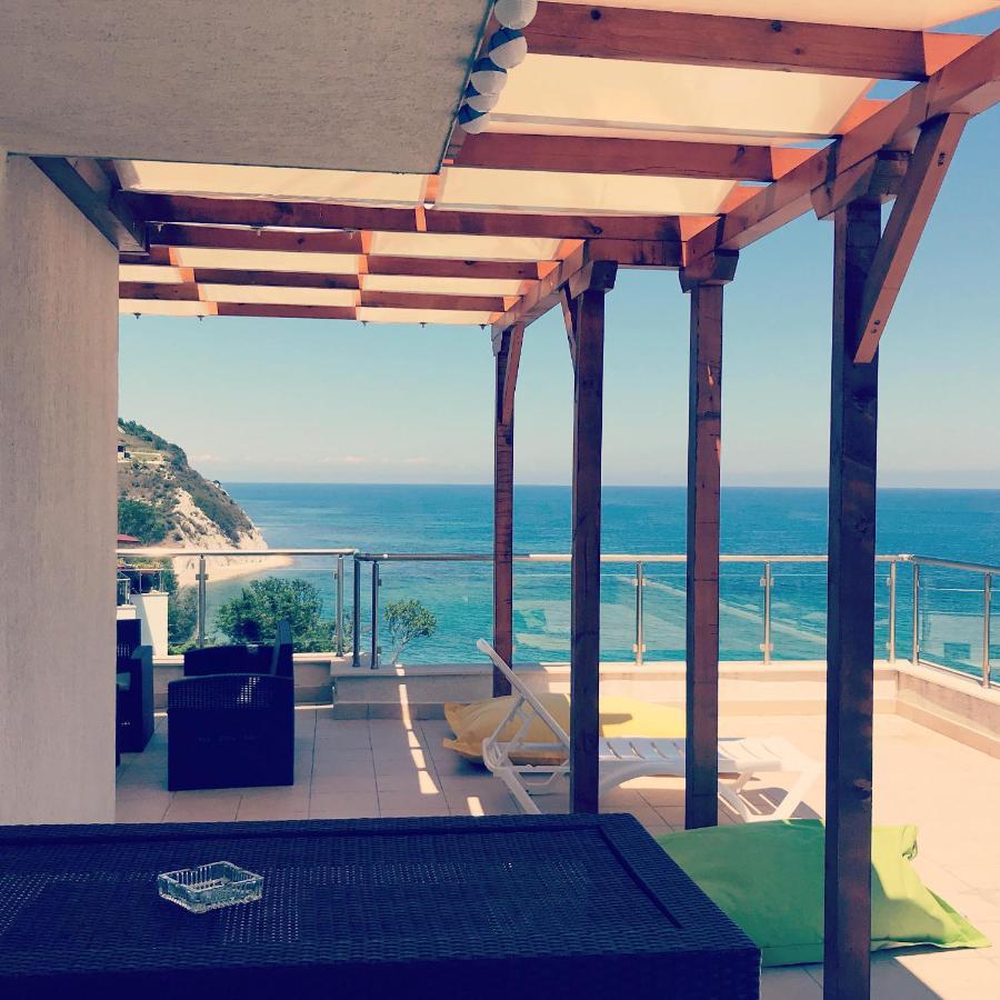Appartement Penthouse At White Cliffs à Byala  Extérieur photo
