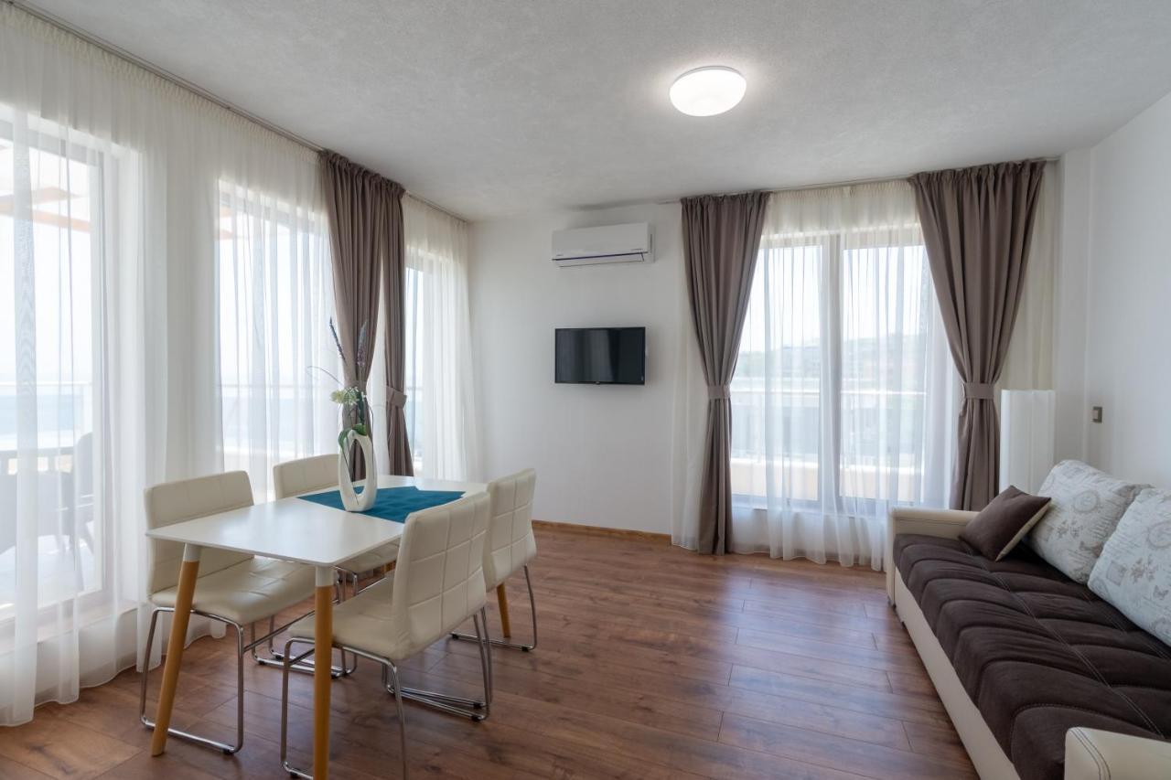 Appartement Penthouse At White Cliffs à Byala  Extérieur photo