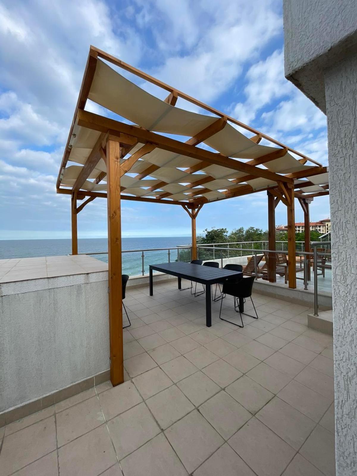 Appartement Penthouse At White Cliffs à Byala  Extérieur photo